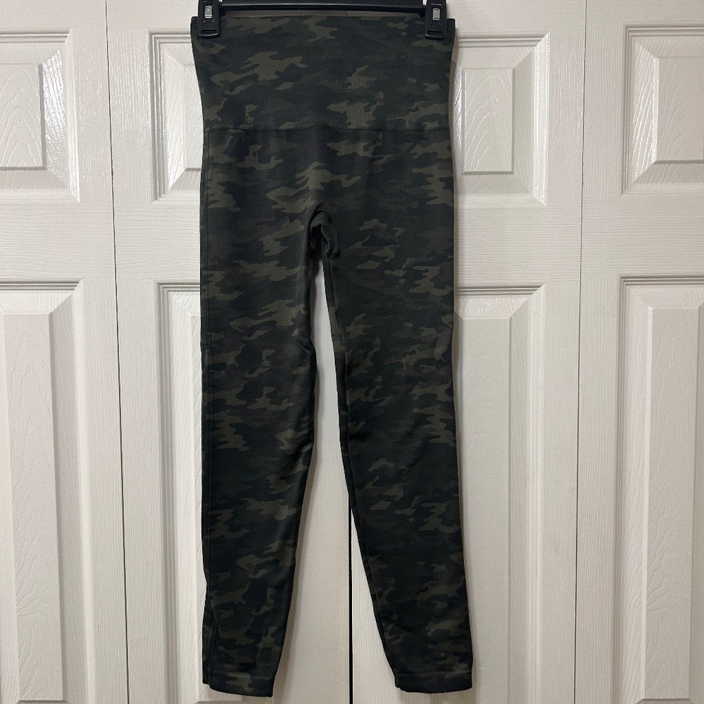 Spanx camouflage legging